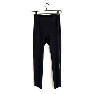 Gymshark Womens Black Venture Legging Size Medium